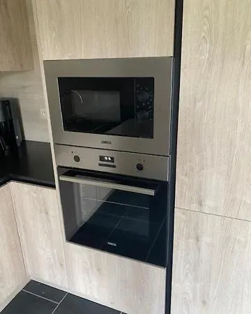 Angelina Villa De Panne